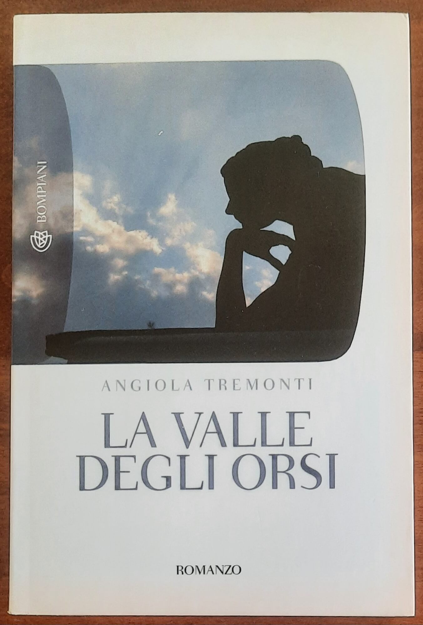 La valle degli orsi - di Angiola Tremonti - Bompiani