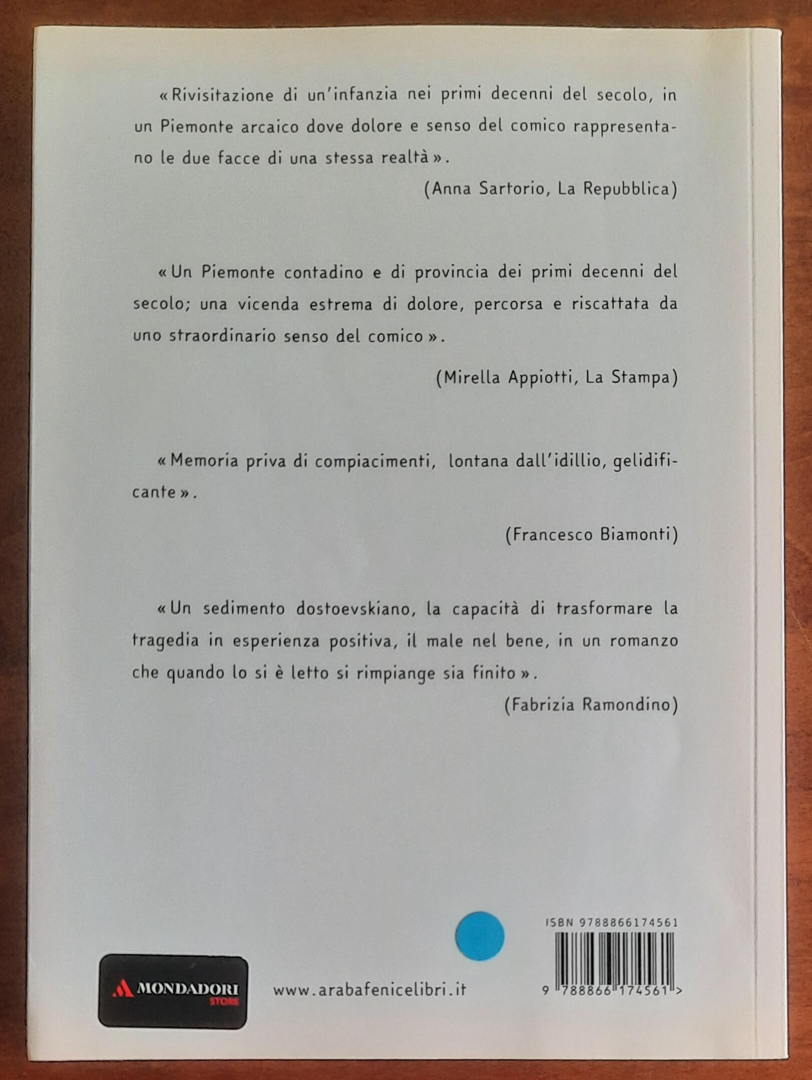 Non m’importa se non hai trovato l’uva fragola - di Giulia Fiorin - Araba Fenice