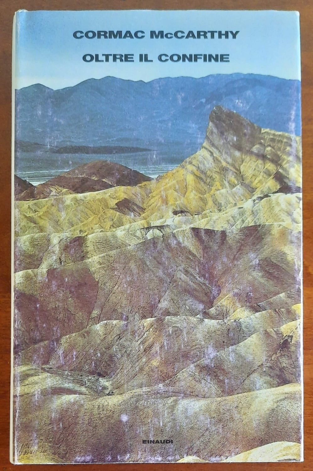Oltre il confine - Einaudi - 1995 - Libreria Biellese