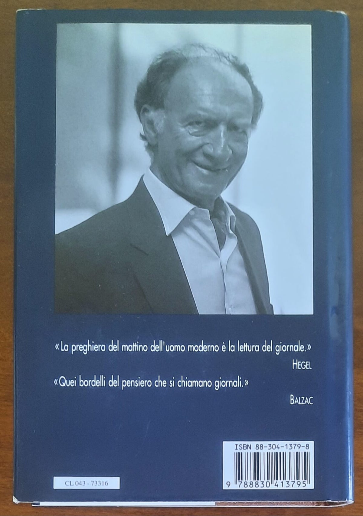 Preghiera o bordello. Storia, personaggi, fatti e misfatti del giornalismo italiano