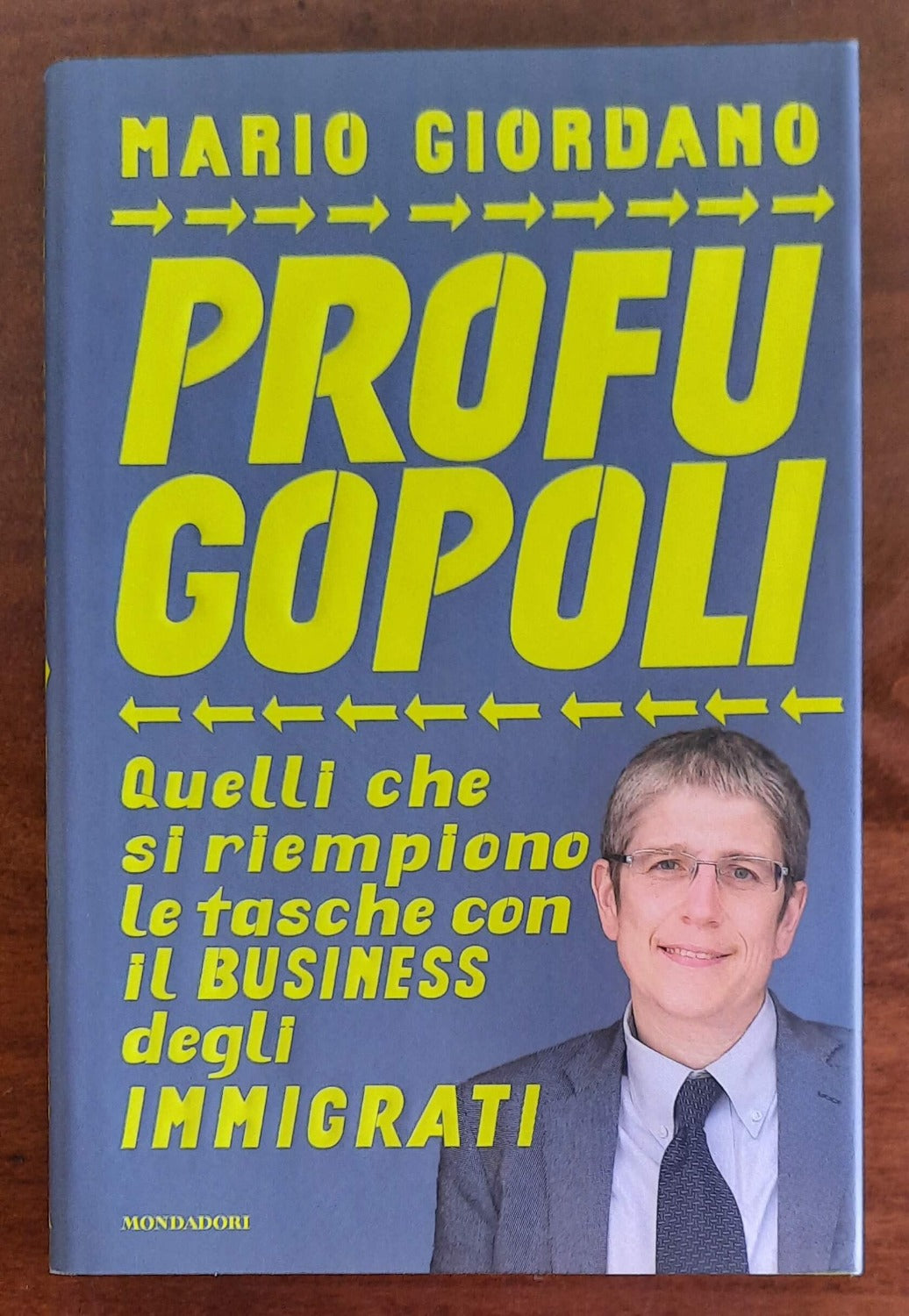 Profugopoli. Quelli che si riempono le tasche con il business degli immigrati