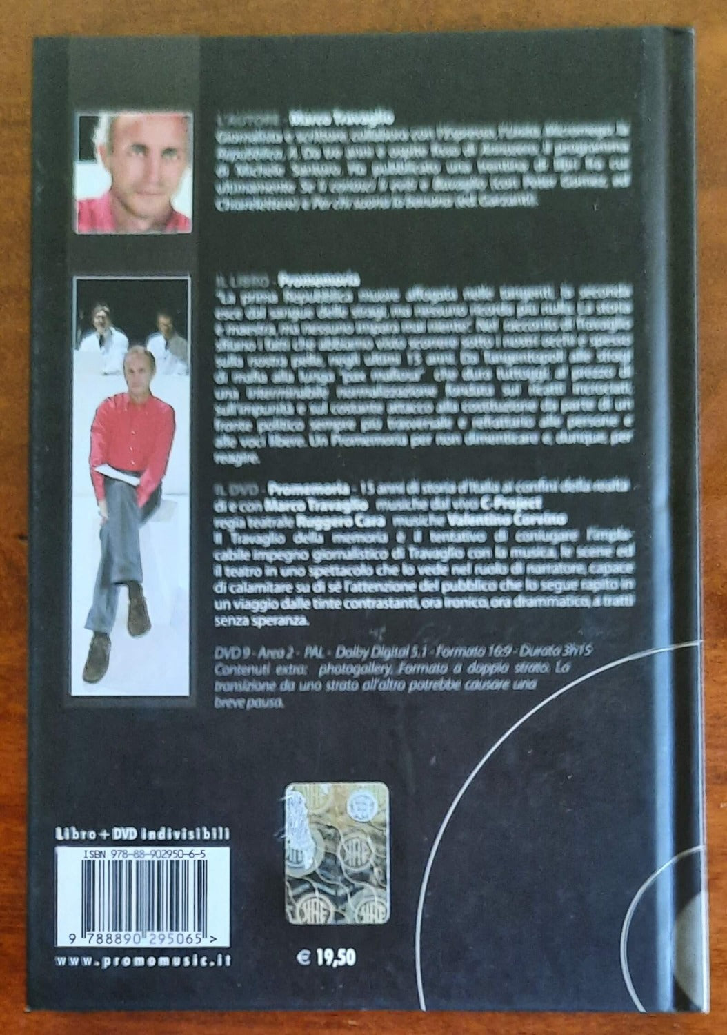 Promemoria. 15 anni di storia d’Italia ai confini della realtà. Con DVD