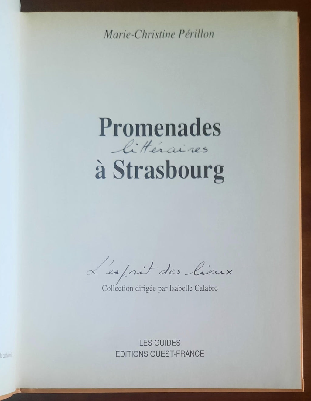 Promenades litteraires a Strasbourg - Les Guides Editions Ouest-france