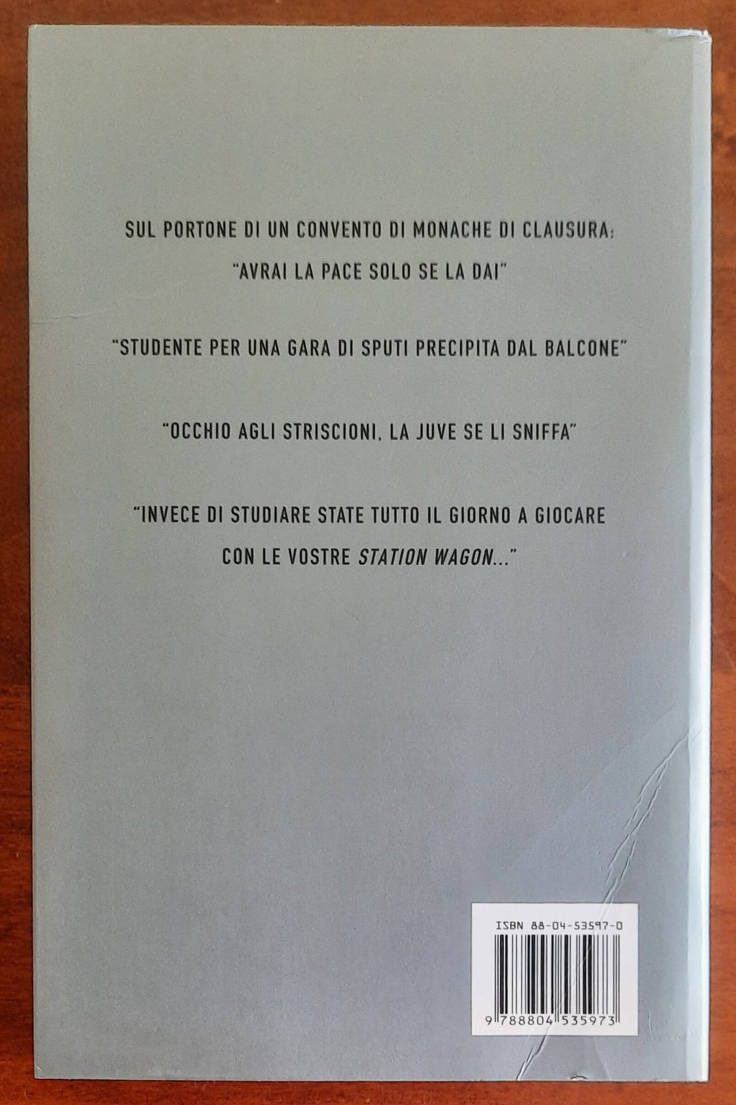 Qui chiavi subito. Insegne, annunci, cognomi e strafalcioni tutti da ridere