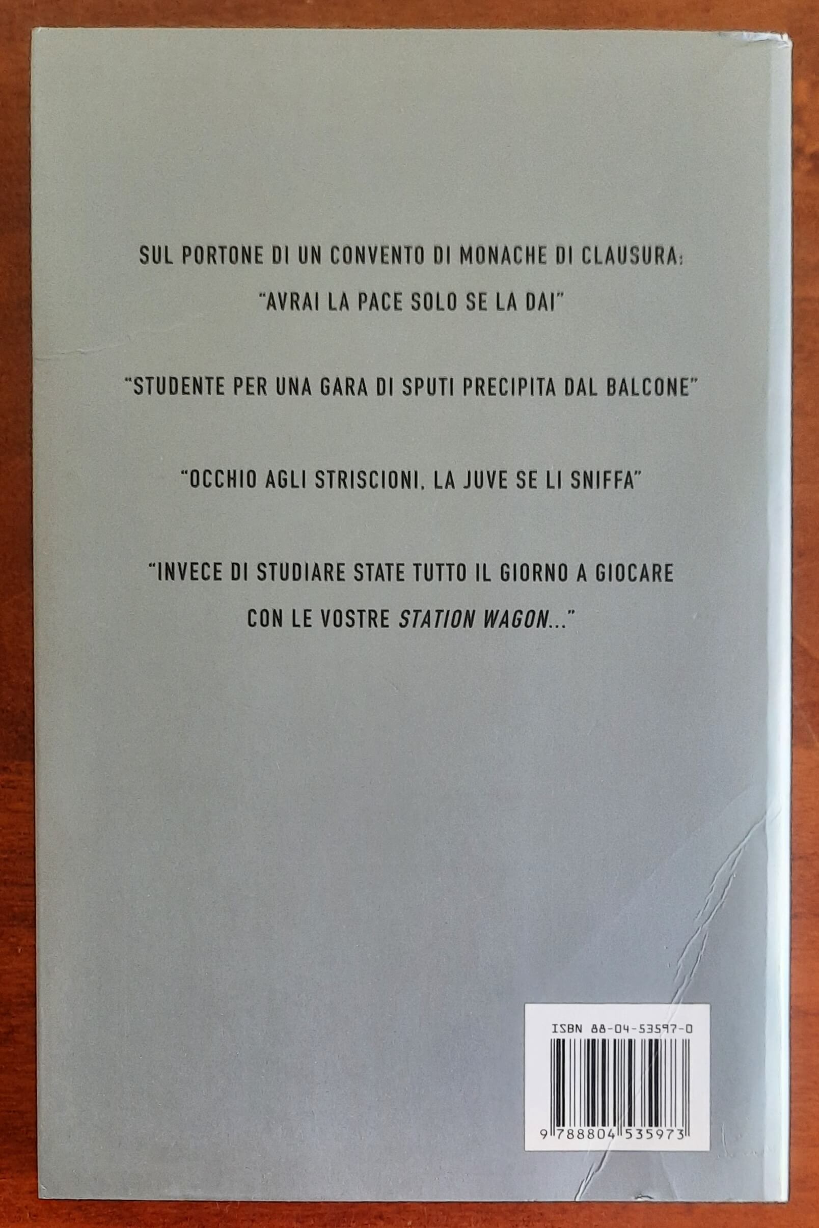 Qui chiavi subito. Insegne, annunci, cognomi e strafalcioni tutti da ridere