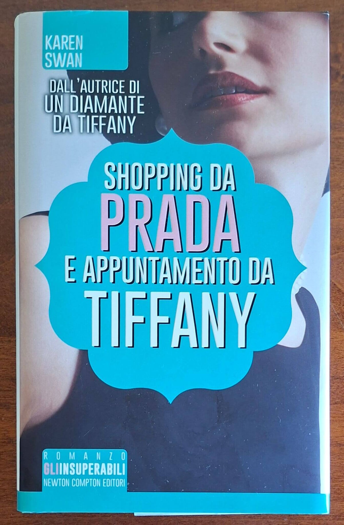 Shopping da Prada e appuntamento da Tiffany - Newton