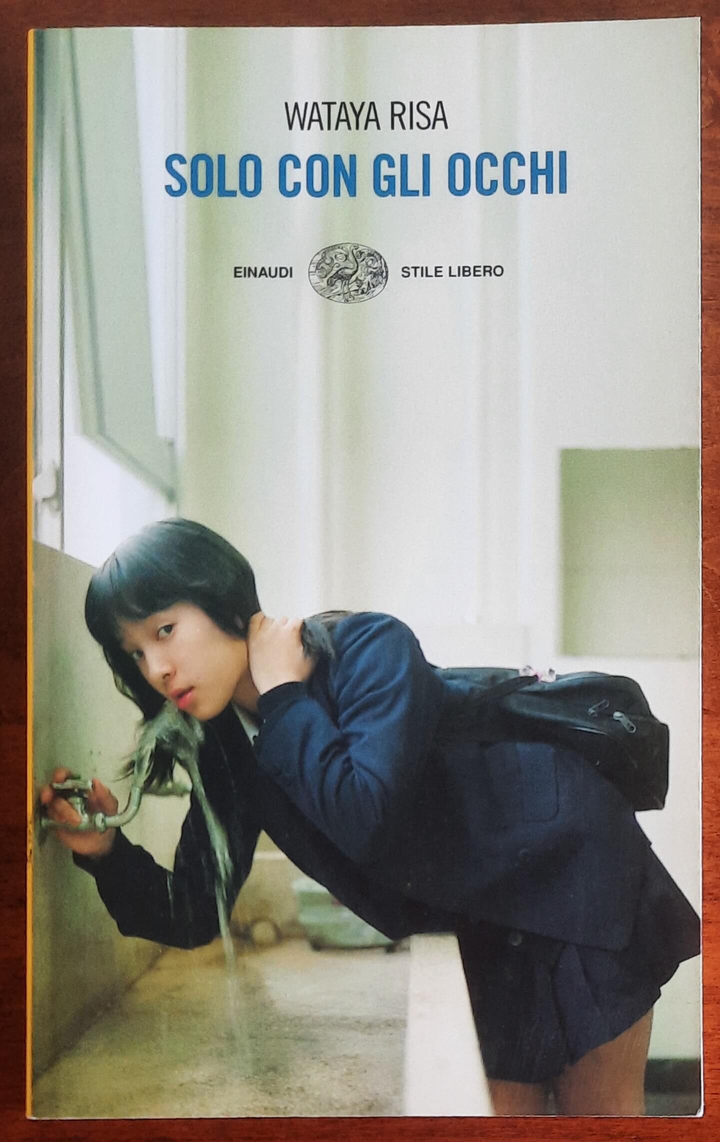 Solo con gli occhi - di Wataya Risa - Einaudi