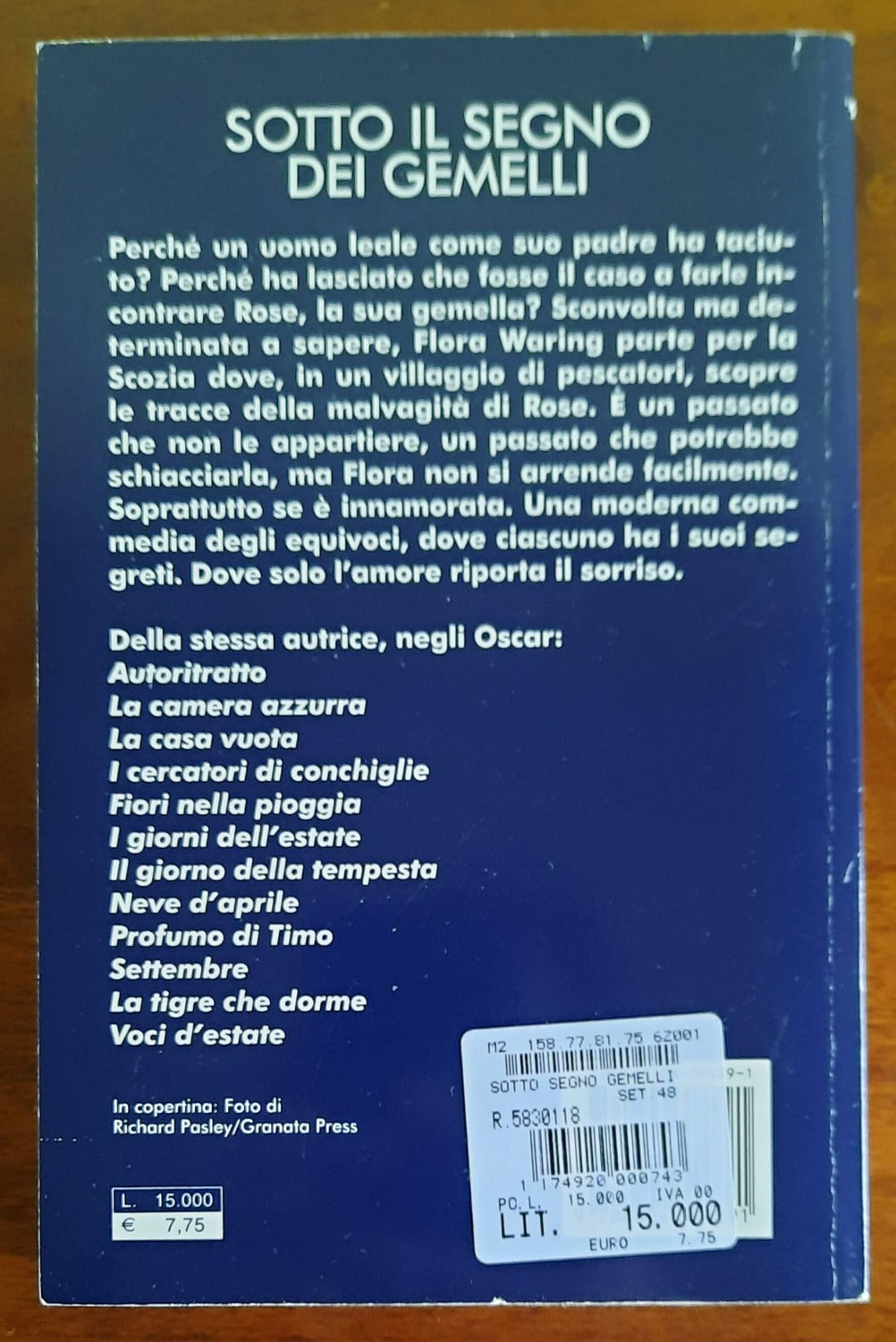 Sotto il segno dei gemelli - Mondadori - Libreria Biellese
