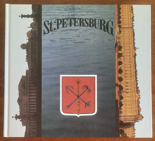 St. Petersburg - di Raissa Klisharova - Slavia Art Books