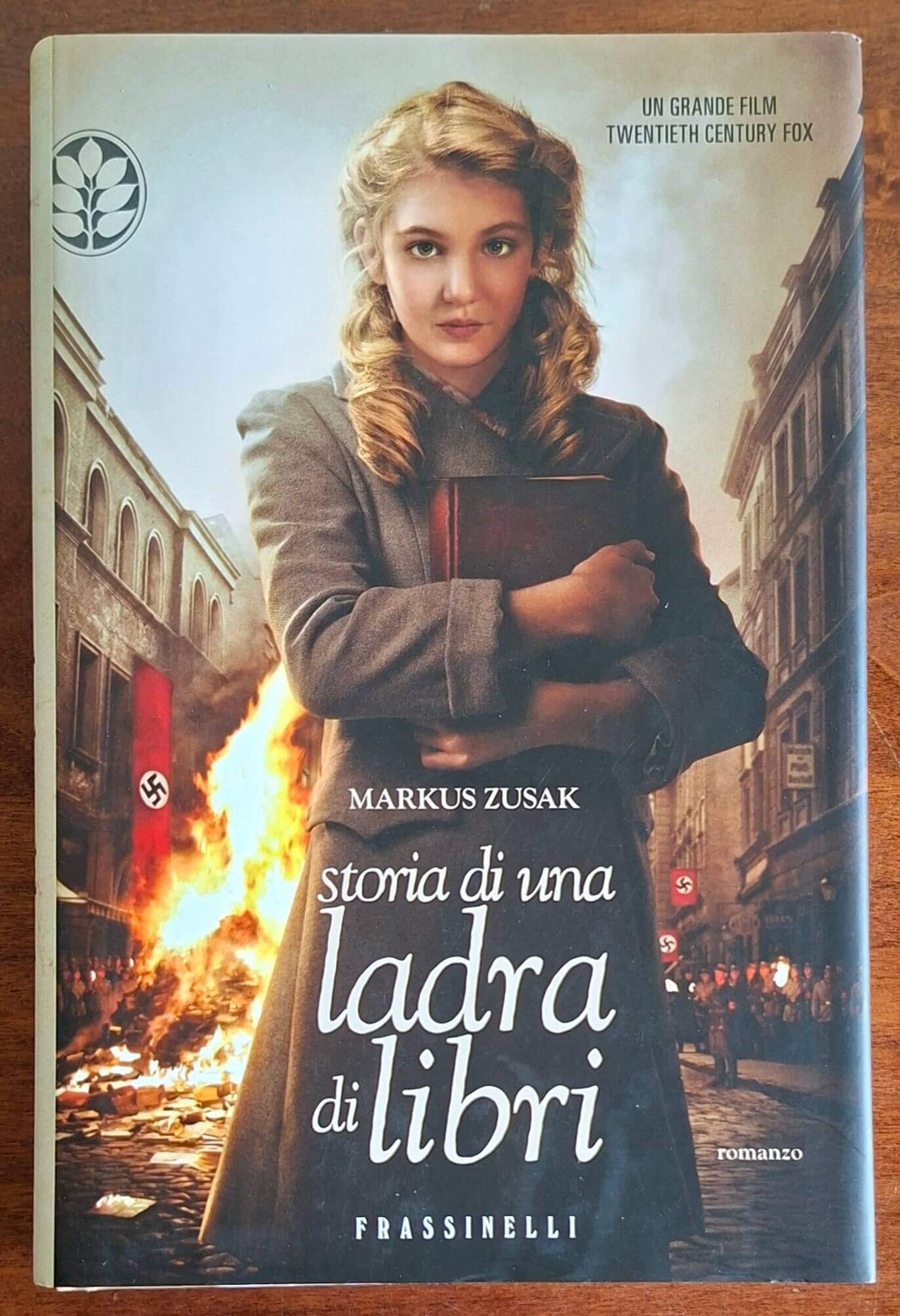 Storia di una ladra di libri - di Markus Zusak - Frassinelli
