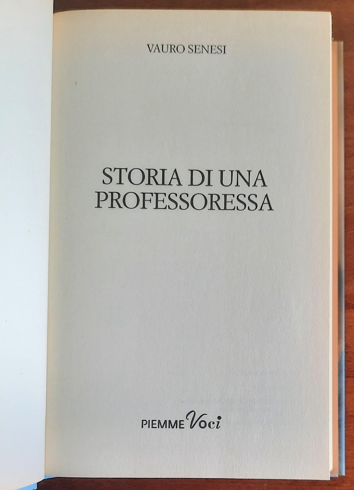 Storia di una professoressa - di Vauro Senesi - Piemme