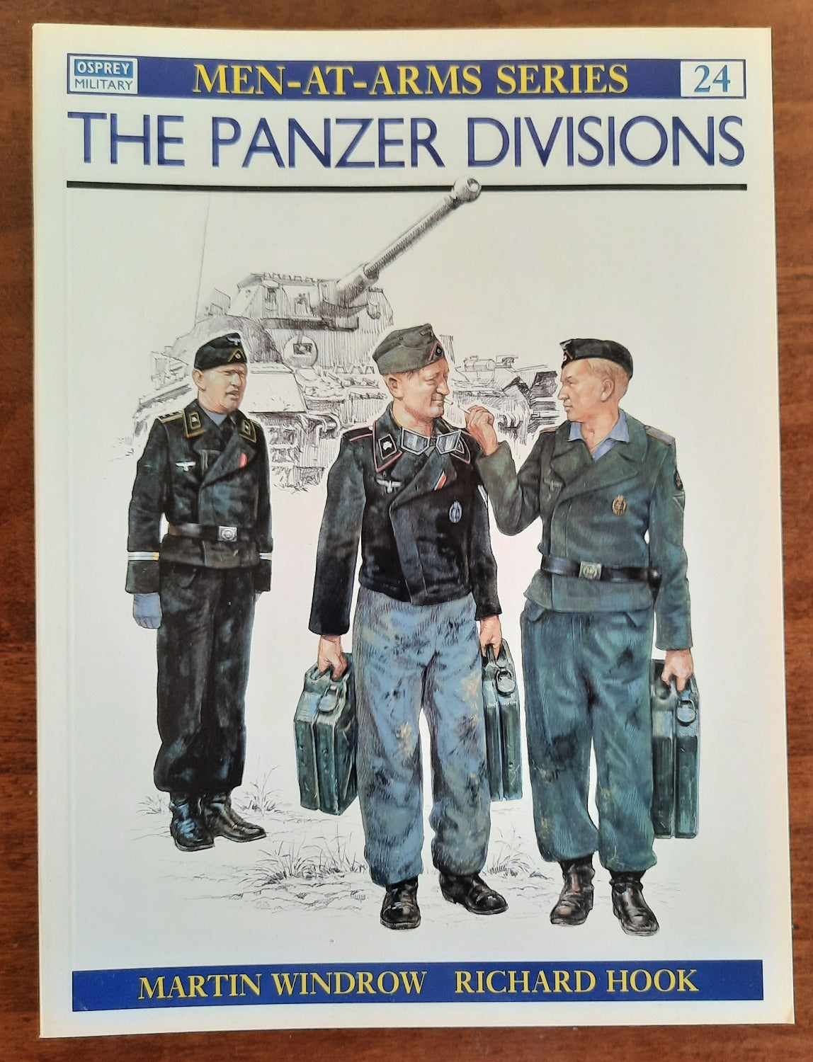 The Panzer Divisions - MEN AT ARMS - n. 24