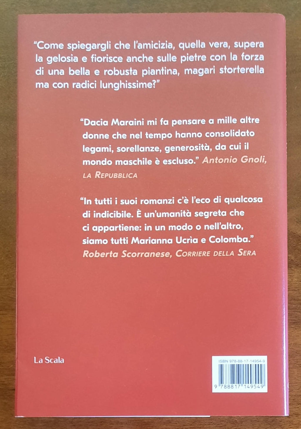 Trio. Storia di due amiche, un uomo e la peste a Messina