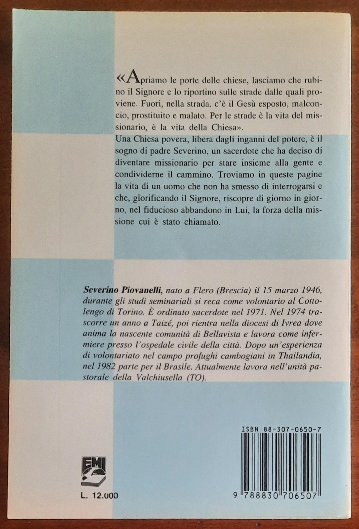 Un Dio scalzo. Sognando la Chiesa sulle strade dei poveri