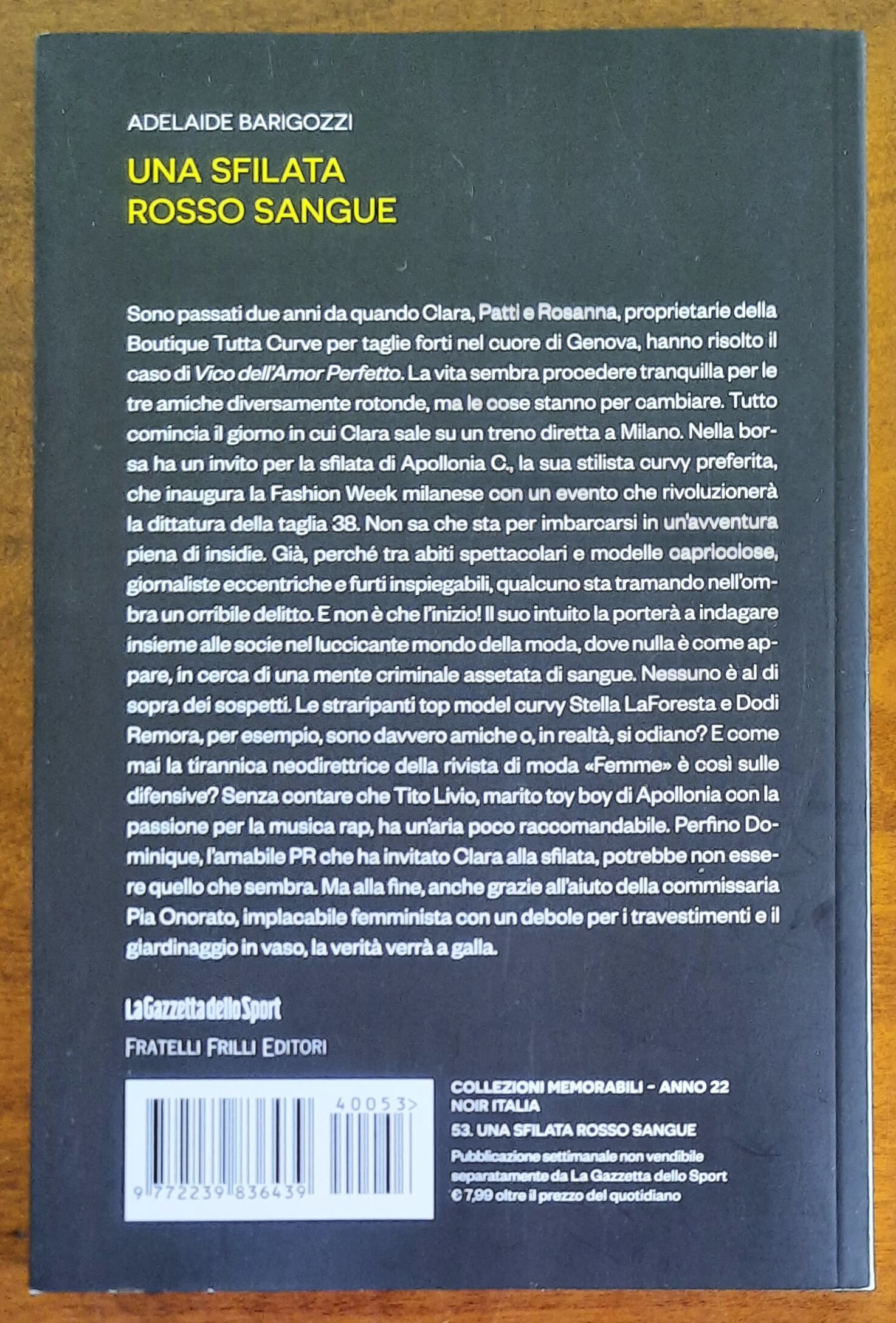 Una sfilata rosso sangue - di Adelaide Barigozzi - Rcs Mediagroup