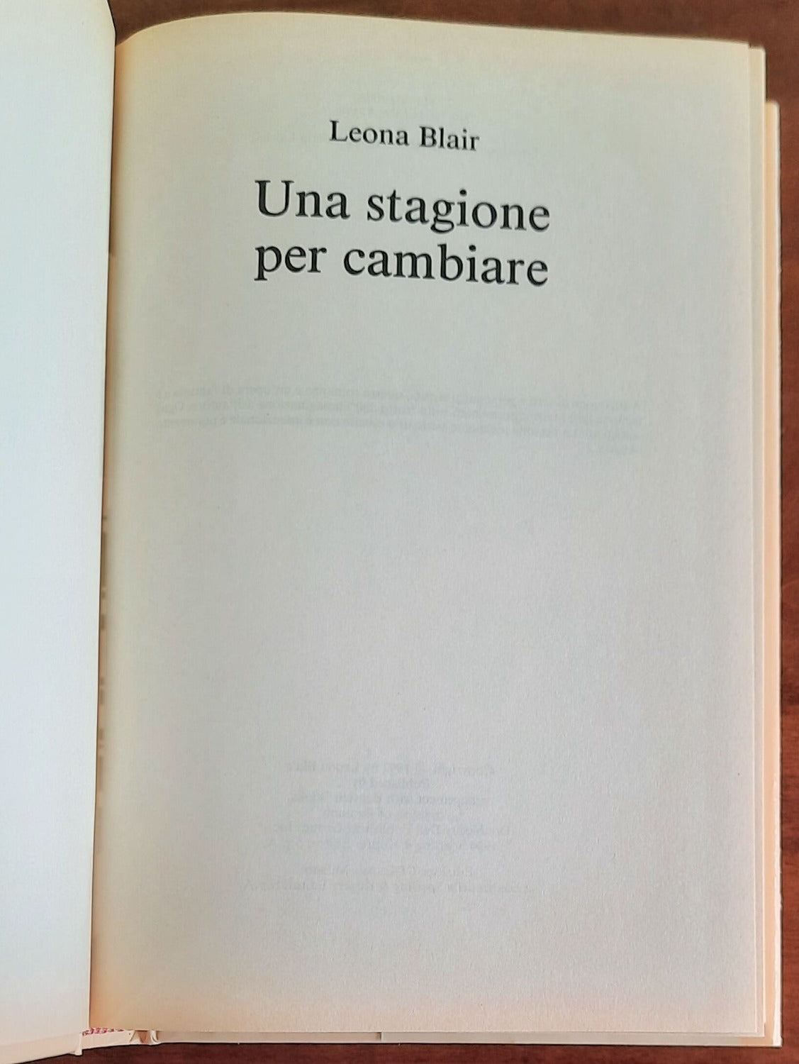 Una stagione per cambiare - di Leona Blair - CDE