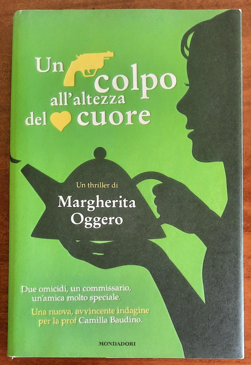 Un colpo all’altezza del cuore - di Margherita Oggero - Mondadori