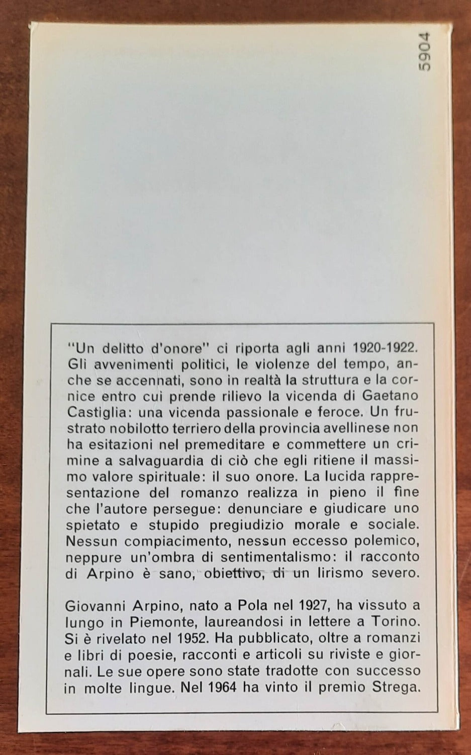 Un delitto d’onore - Oscar Mondadori