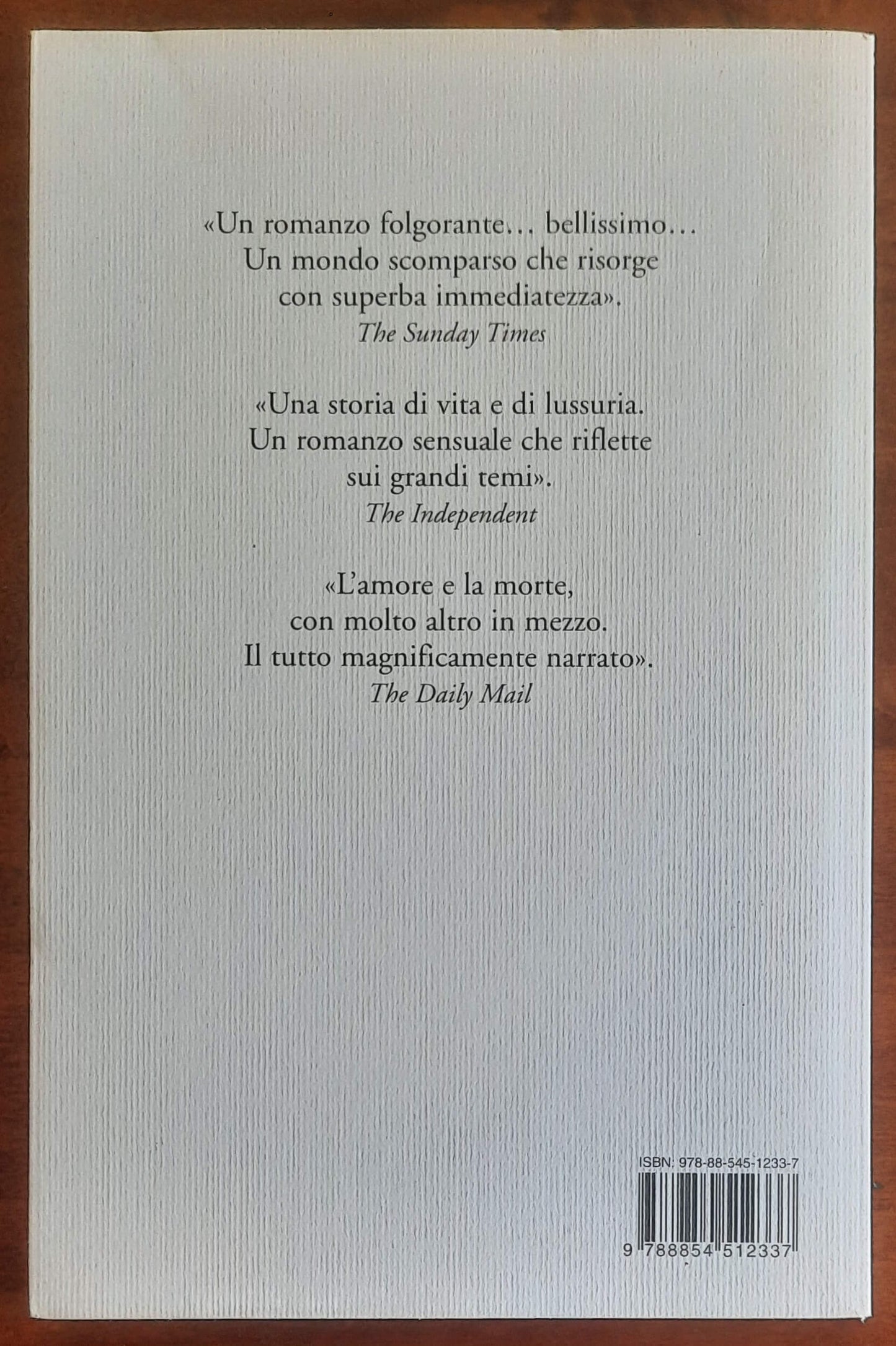 Un giorno di festa. Una storia d'amore - Neri Pozza