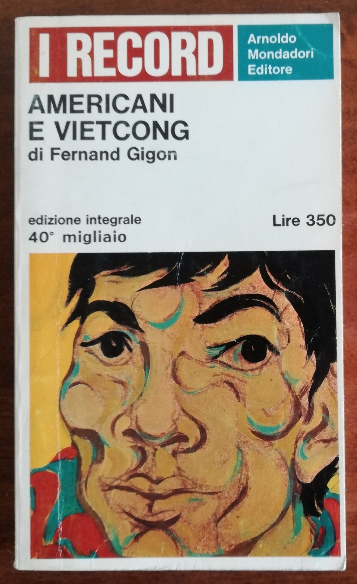 Americani e Vietcong - Mondadori - Libreria Biellese