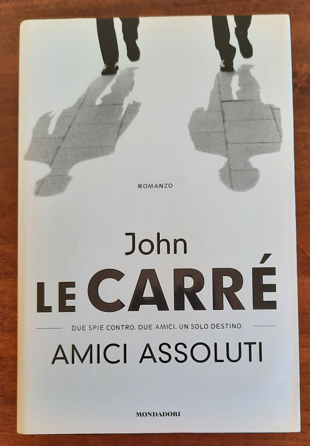 Amici assoluti - John Le Carrè - Libreria Biellese