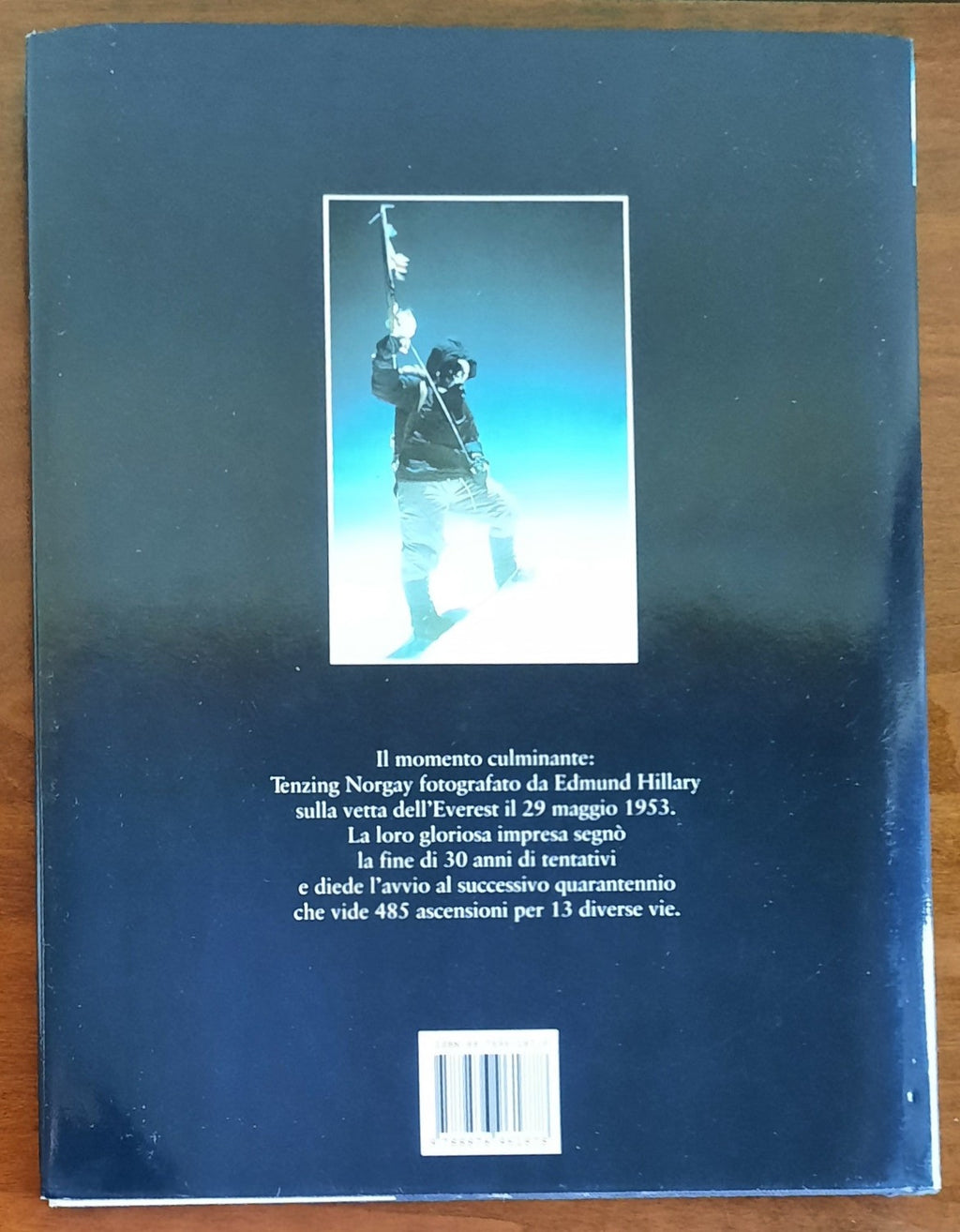 Everest. Le immagini e gli scritti di settanta anni di sfide alla montagna - Libreria Biellese