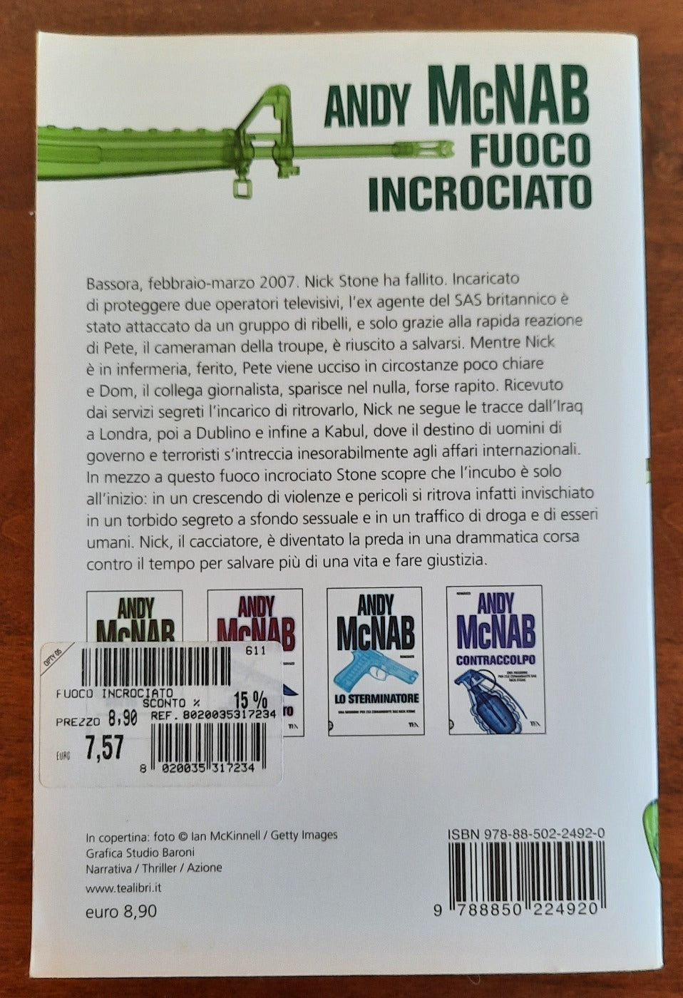 Fuoco incrociato. Una missione per l’ex comandante SAS Nick Stone - Libreria Biellese