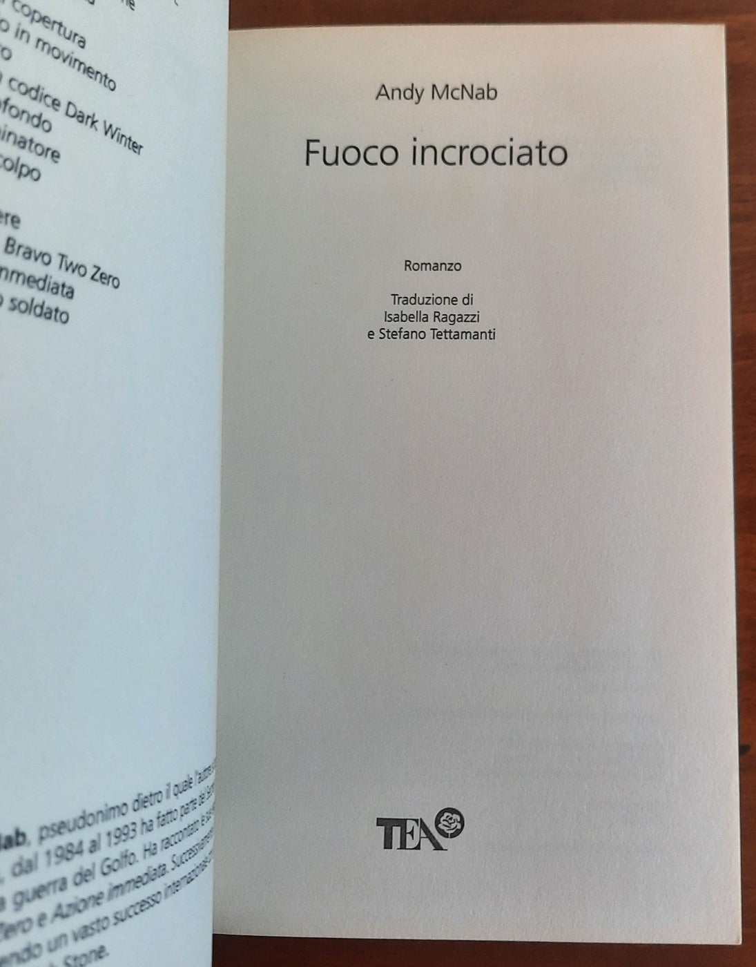 Fuoco incrociato. Una missione per l’ex comandante SAS Nick Stone - Libreria Biellese