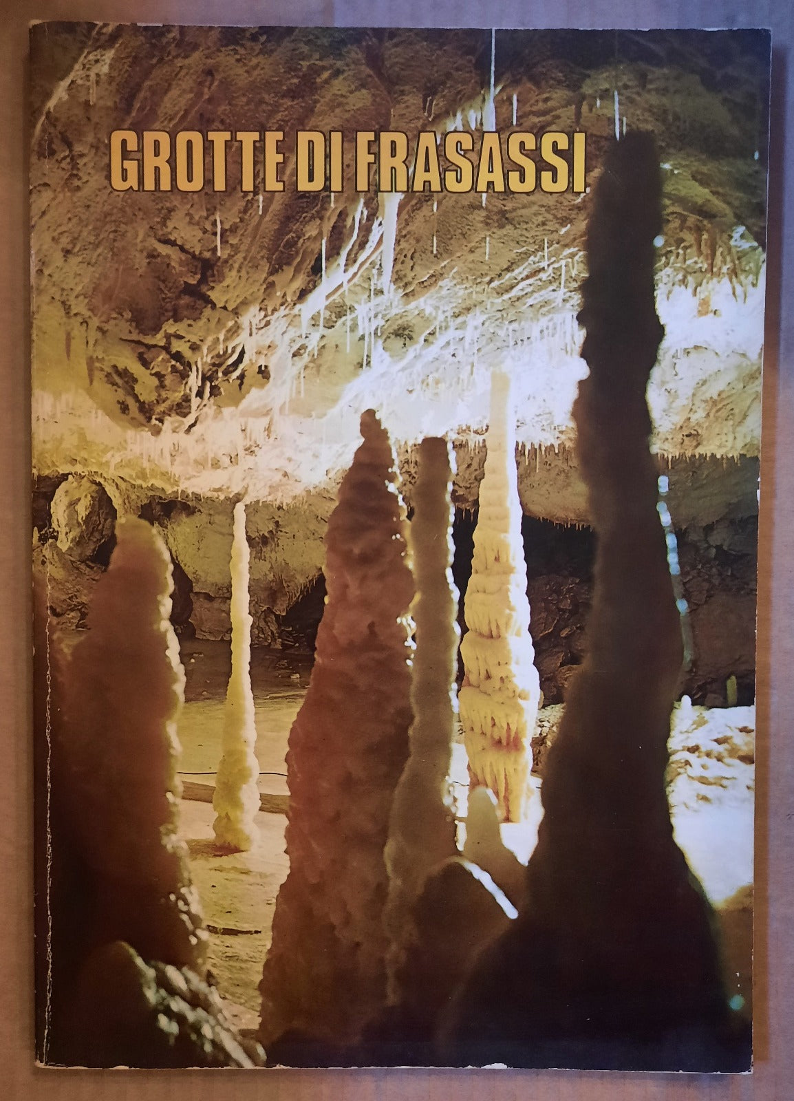 Grotte di Frasassi. La Grotta Grande del vento - Libreria Biellese