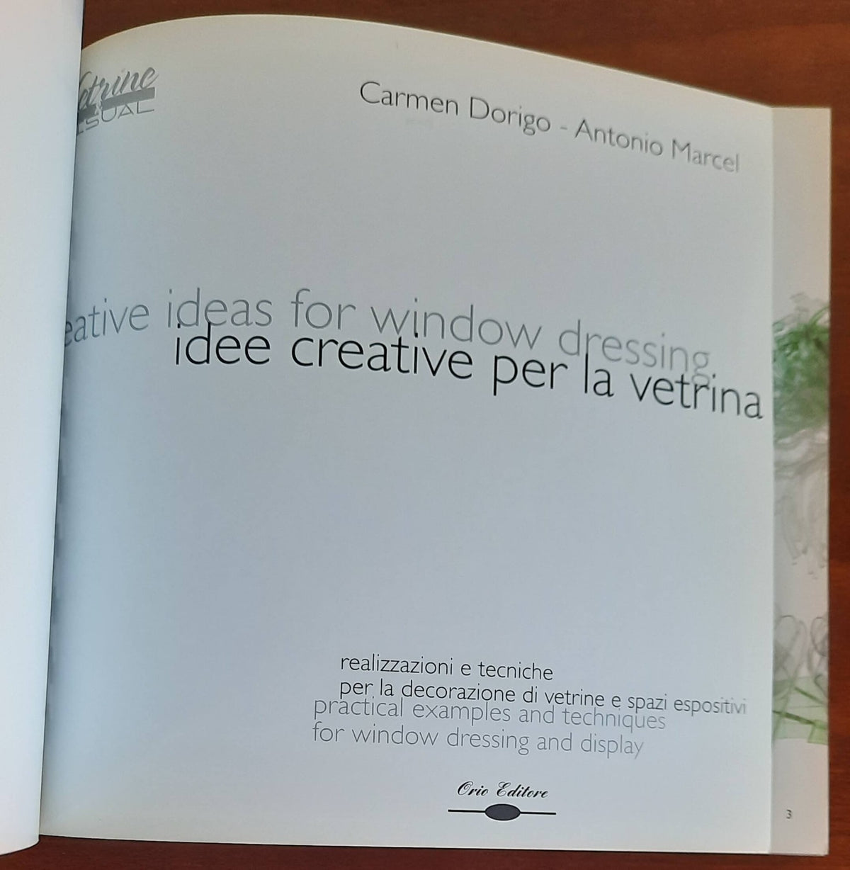 Idee creative per la vetrina. Realizzazione e tecniche per la decorazione di vetrine e spazi espositivi - Libreria Biellese