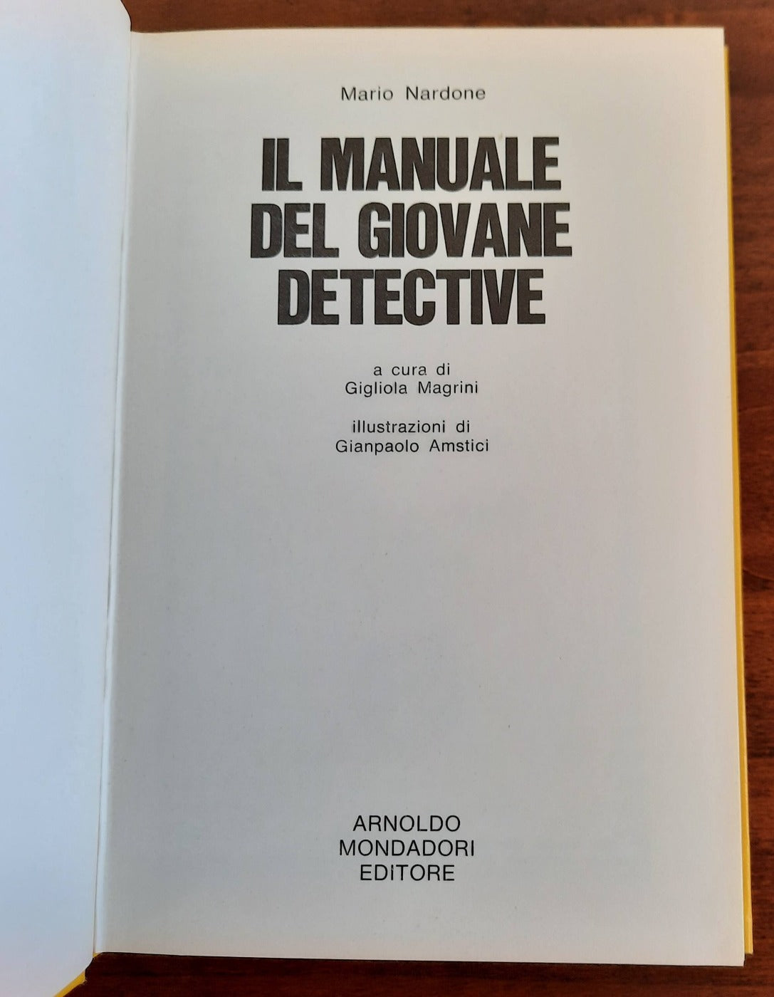 Il manuale del giovane detective - Libreria Biellese