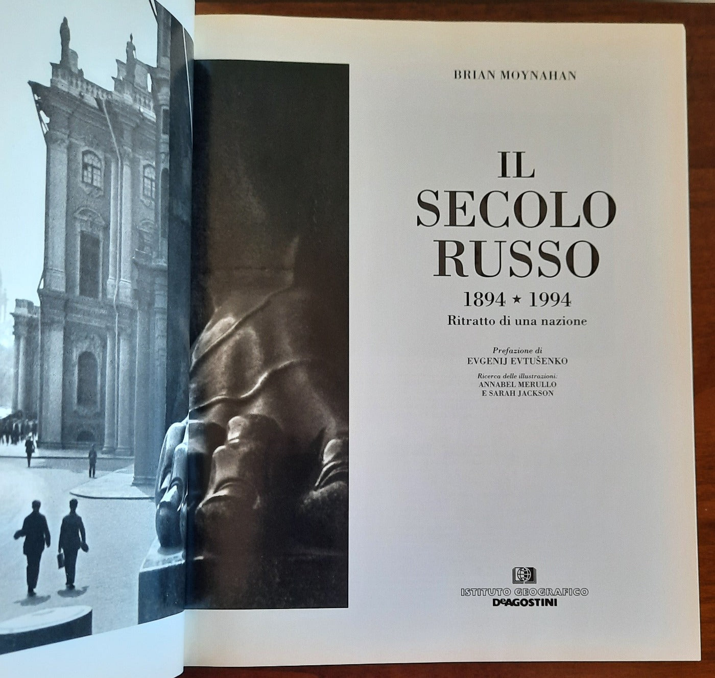 Il secolo russo. 1894-1994 Ritratto di una nazione - Libreria Biellese