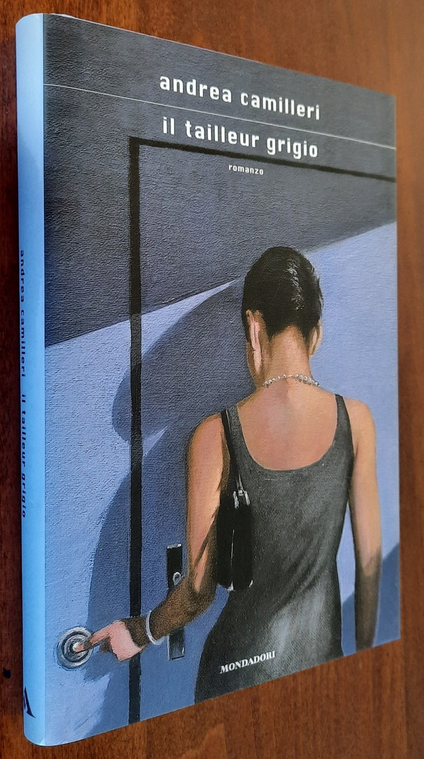 Il tailleur grigio - Andrea Camilleri - Libreria Biellese