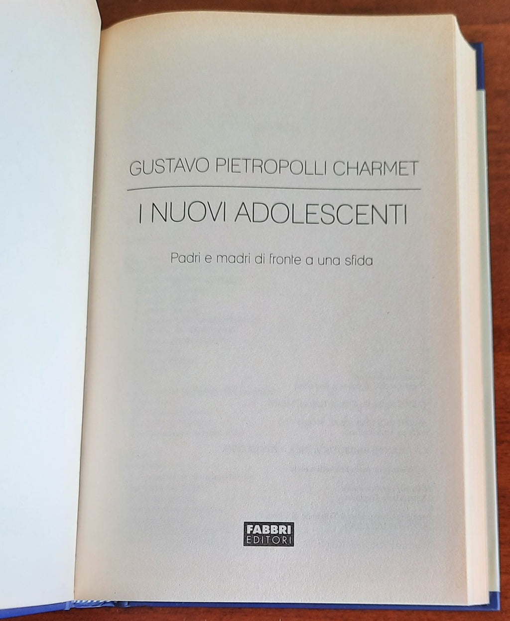 I nuovi adolescenti. Padri e madri di fronte a una sfida - Libreria Biellese