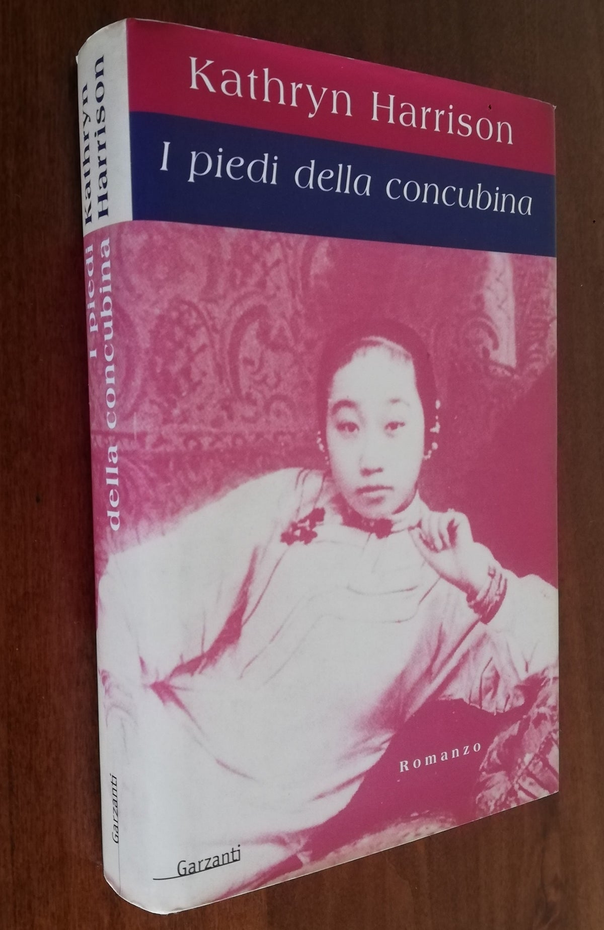 I piedi della concubina - Garzanti - Libreria Biellese