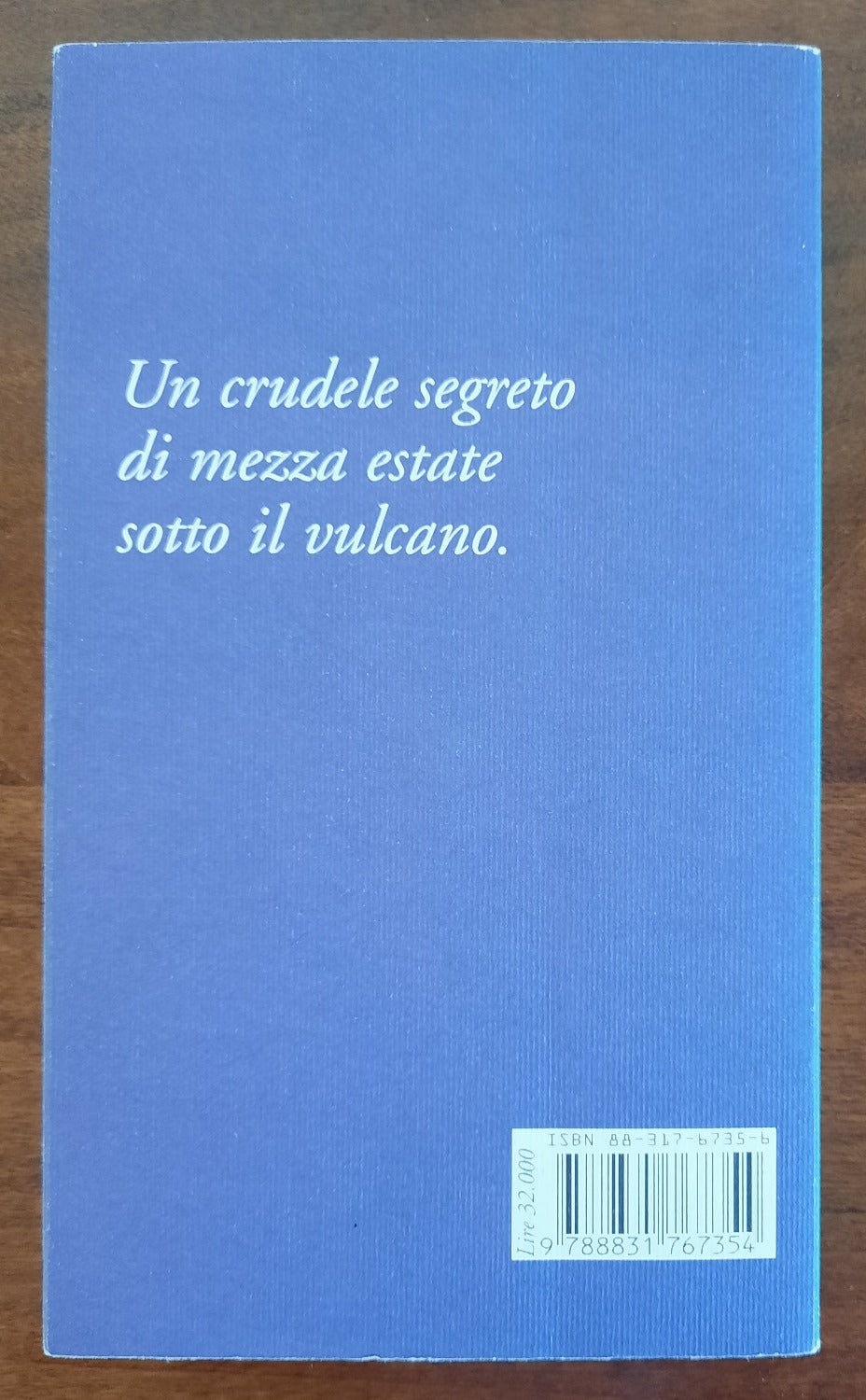 L’ isola che brucia - Libreria Biellese