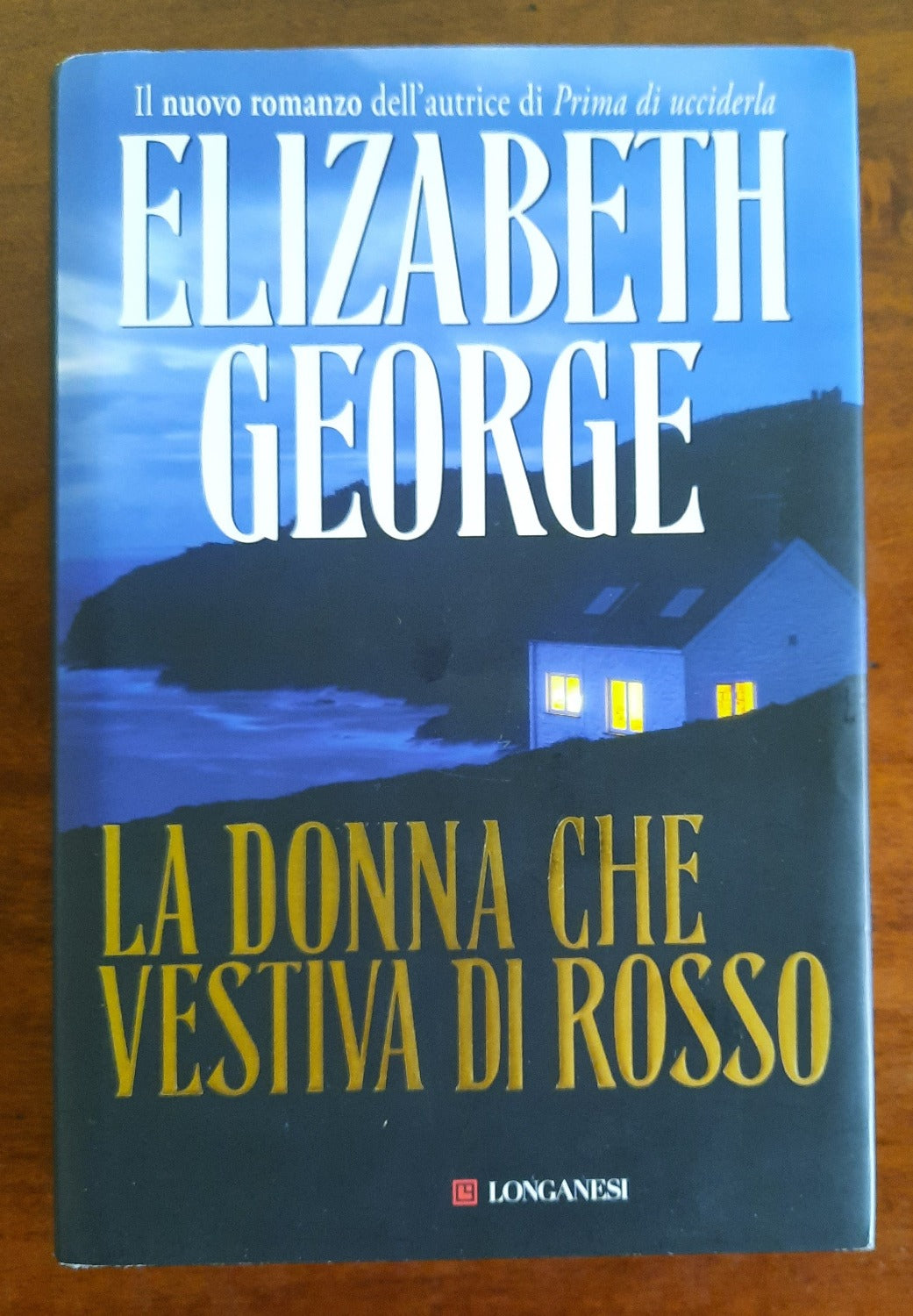 La donna che vestiva di rosso - Libreria Biellese