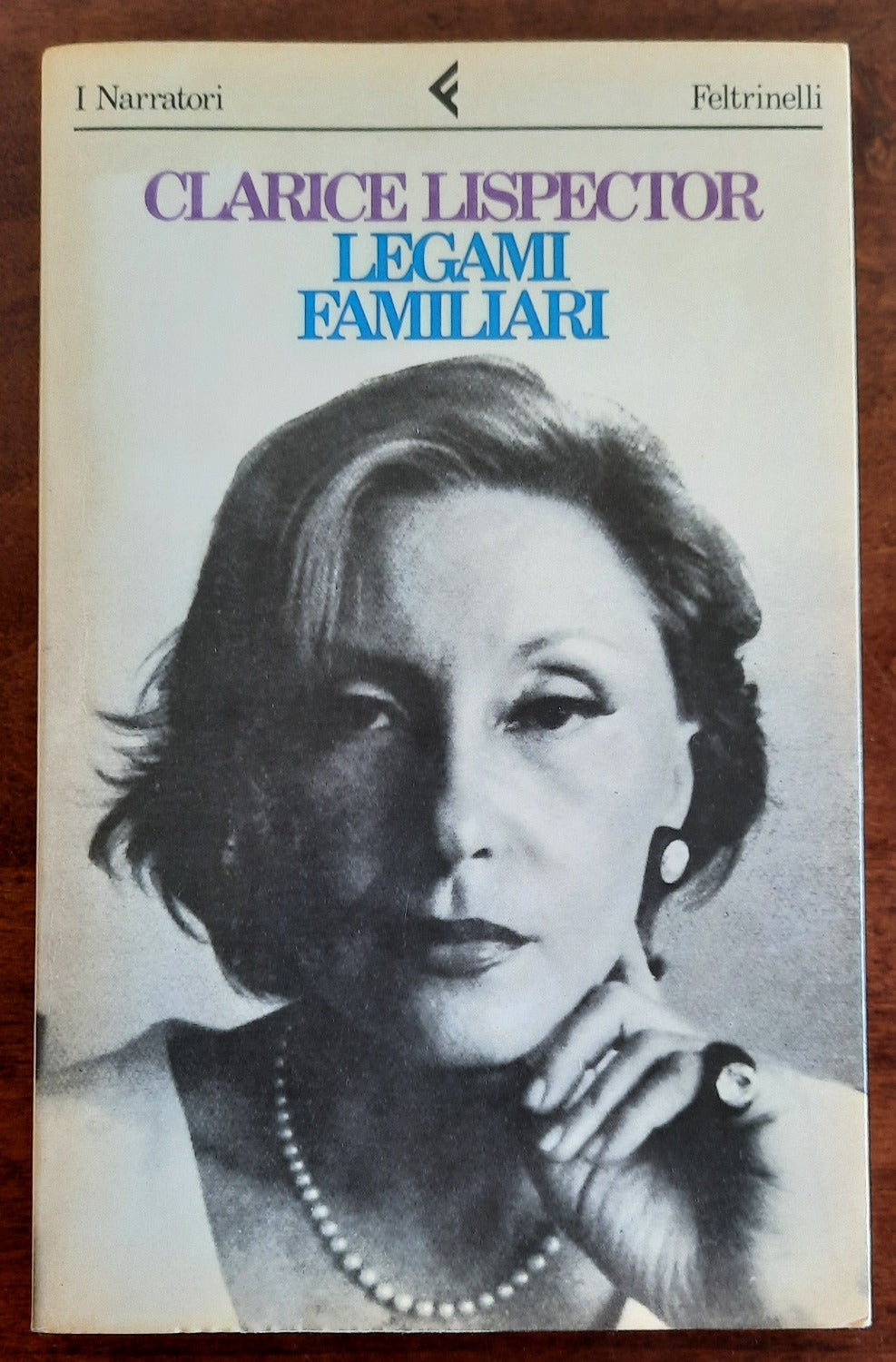 Legami familiari - Feltrinelli - Libreria Biellese
