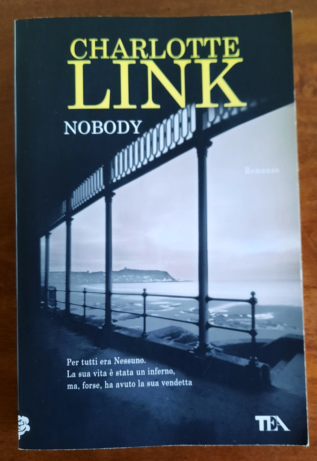 Nobody - Charlotte Link - Libreria Biellese