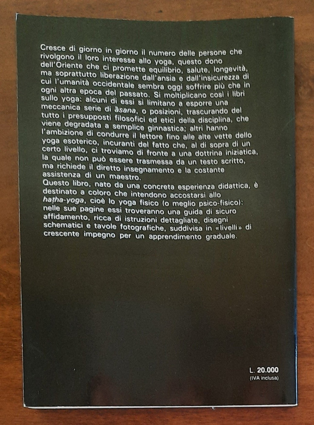 Scuola di yoga - Libreria Biellese