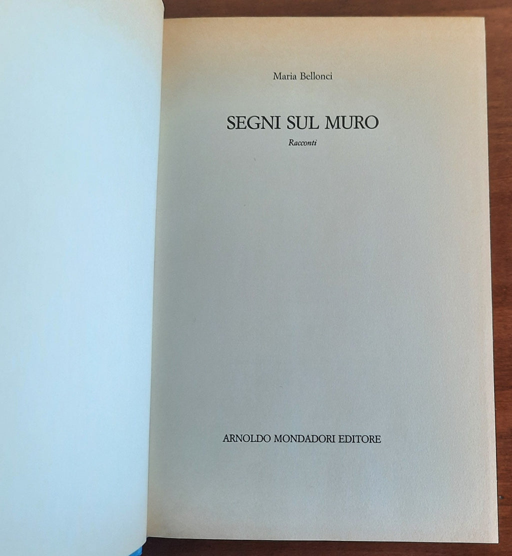 Segni sul muro - Libreria Biellese