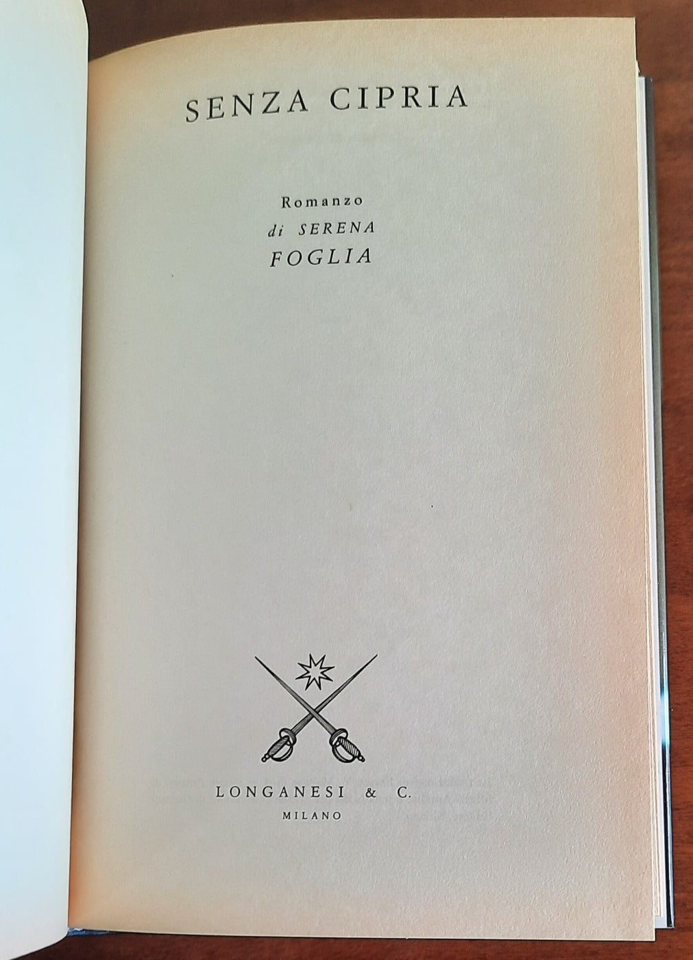 Senza cipria. Quando nella vita di una coppia si affaccia il più incredibile dei tradimenti - Libreria Biellese