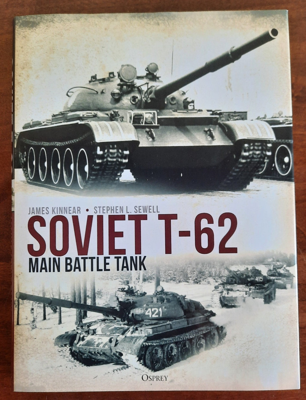 Soviet T-62 Main Battle Tank - Libreria Biellese