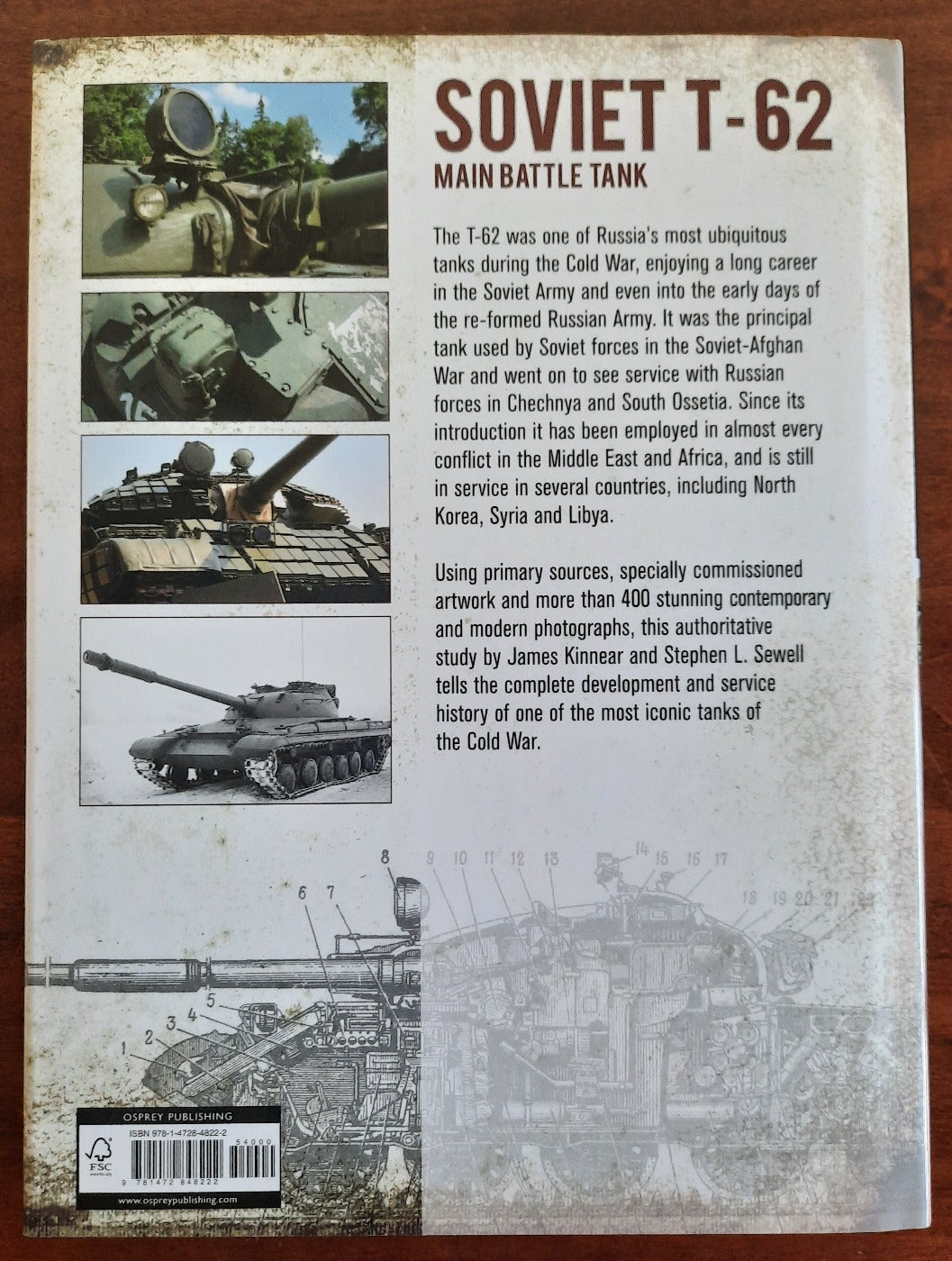 Soviet T-62 Main Battle Tank - Libreria Biellese