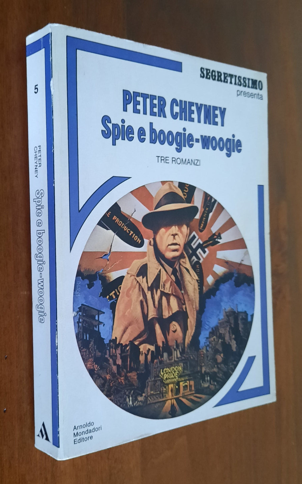 Spie e boogie-woogie ( Le stelle sono nere - Danza tragica - Intermezzo in nero ) - Libreria Biellese