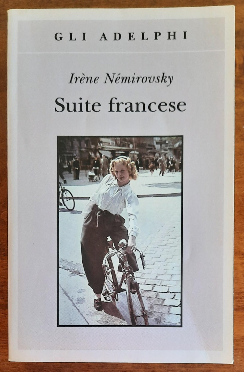 Suite francese - di Irène Némirovsky - Adelphi - 2016 - Libreria Biellese