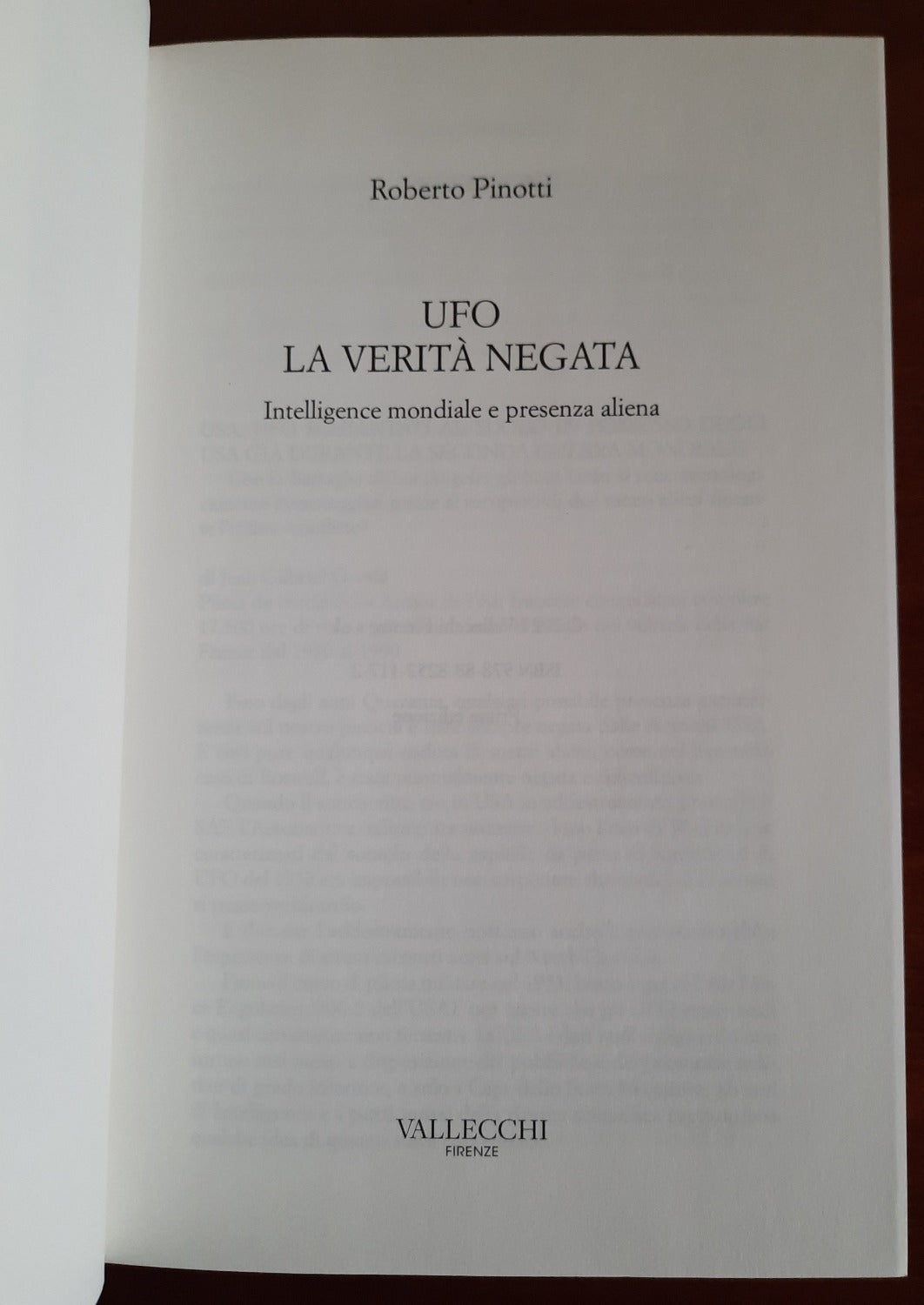 UFO la verità negata. Intelligence mondiale e presenza aliena