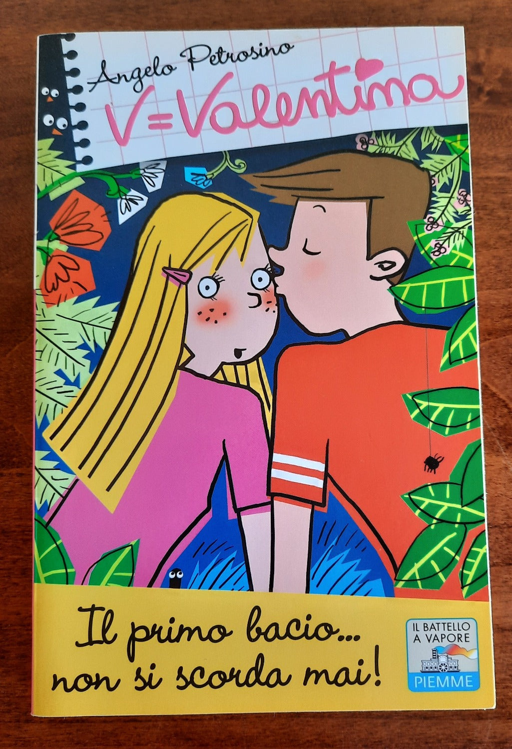 V=Valentina. Il primo bacio... non si scorda mai! - Libreria Biellese